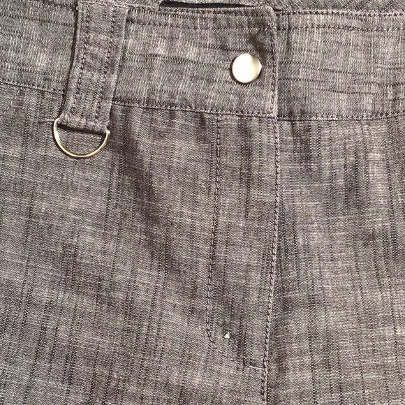 Larry Levine stretch Capri pants gray with side pockets 8 - Picture 6 of 7